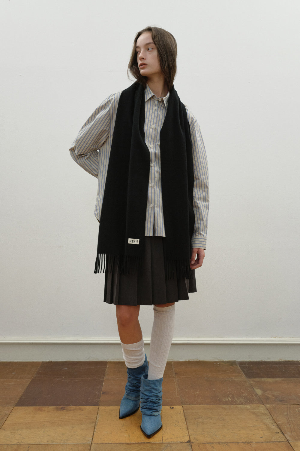 Woven Cashmere Scarf Solid_Black