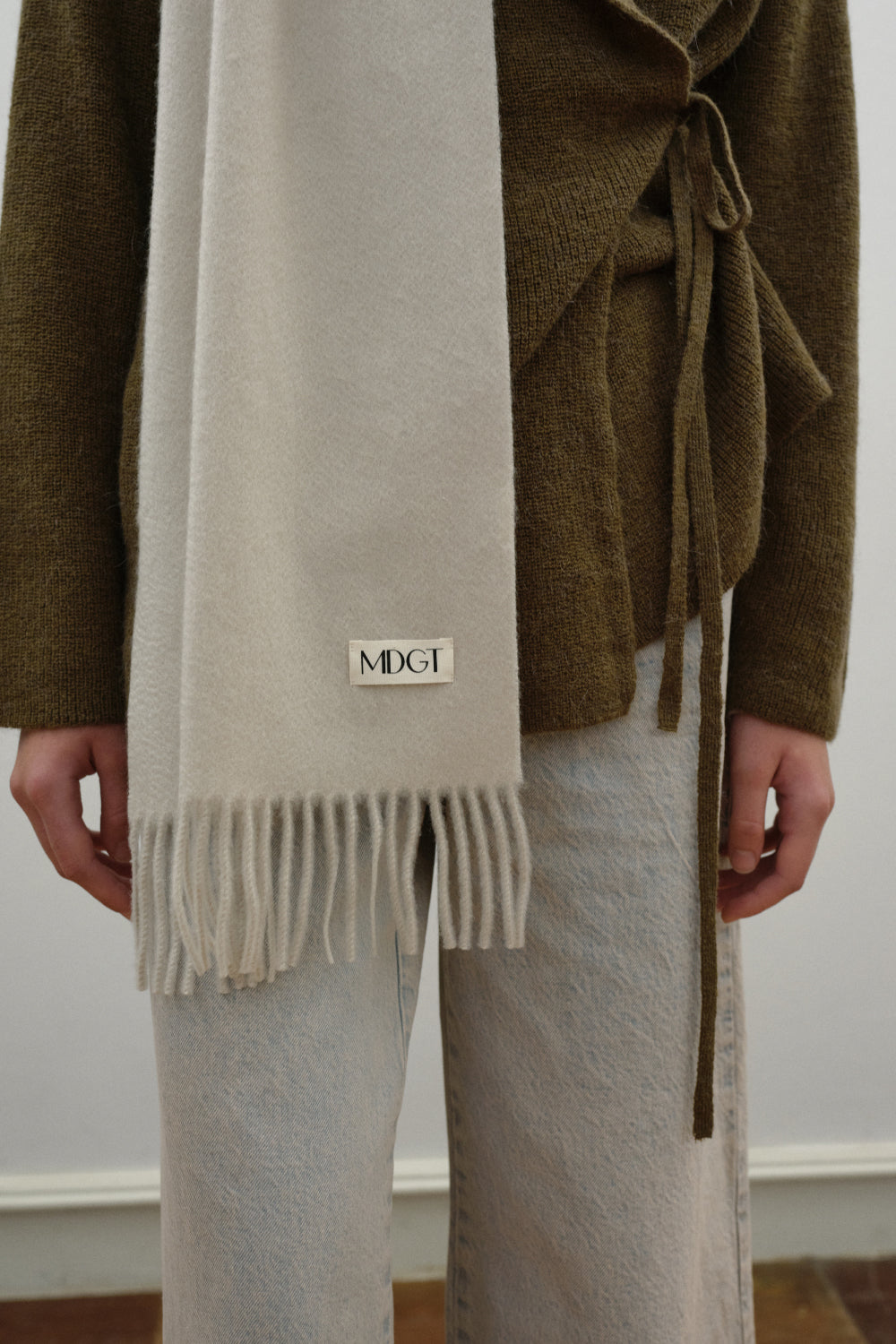 Woven Cashmere Scarf Solid_Ivory