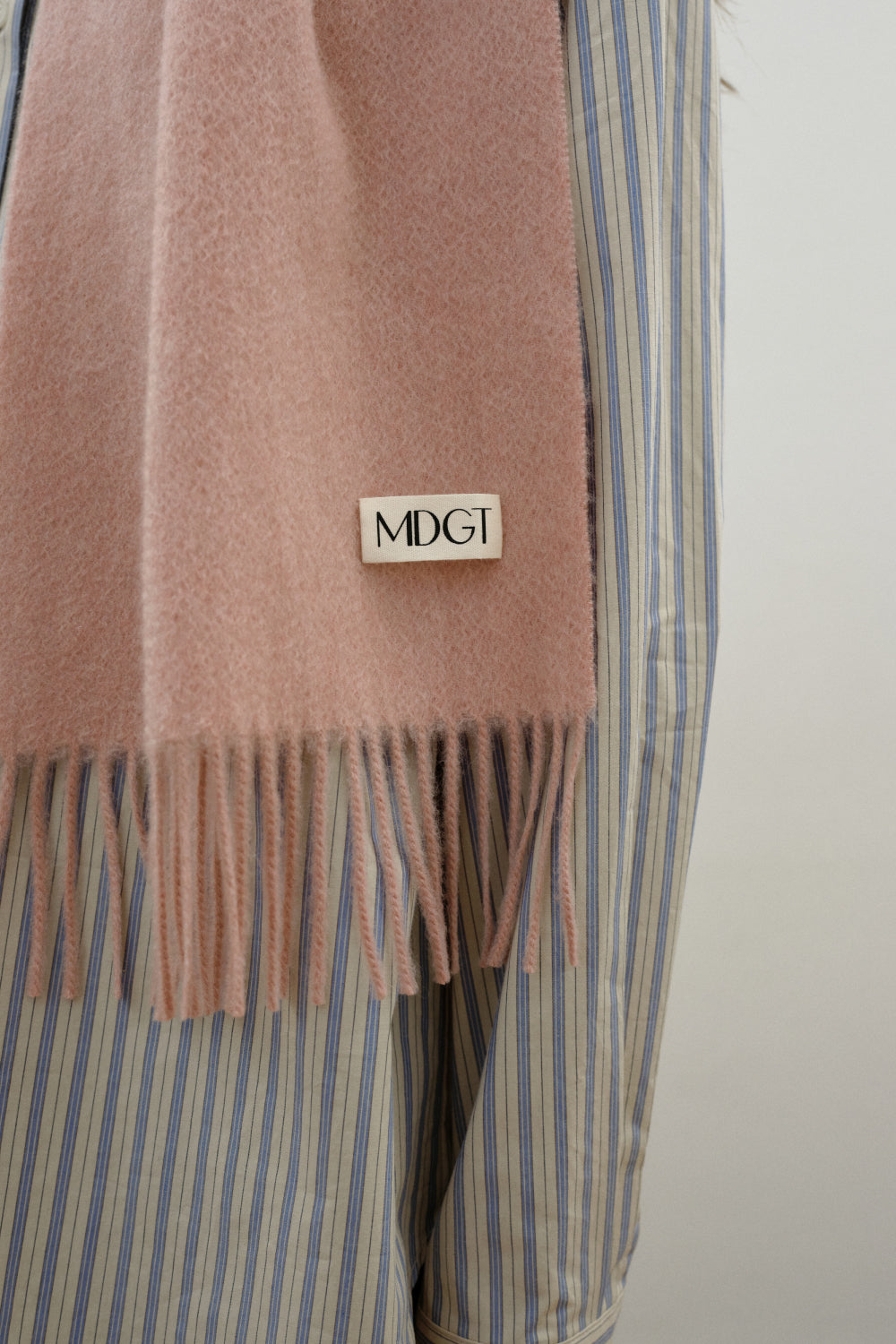 Woven Cashmere Scarf Solid_Rose pink